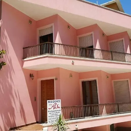 Rosa A 50mt Dal Mare
